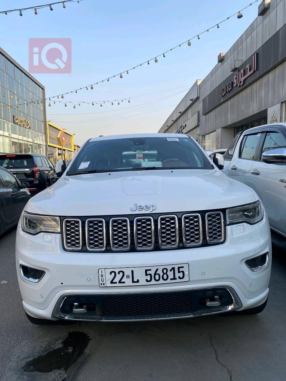 جیپ گراند شیرۆکی